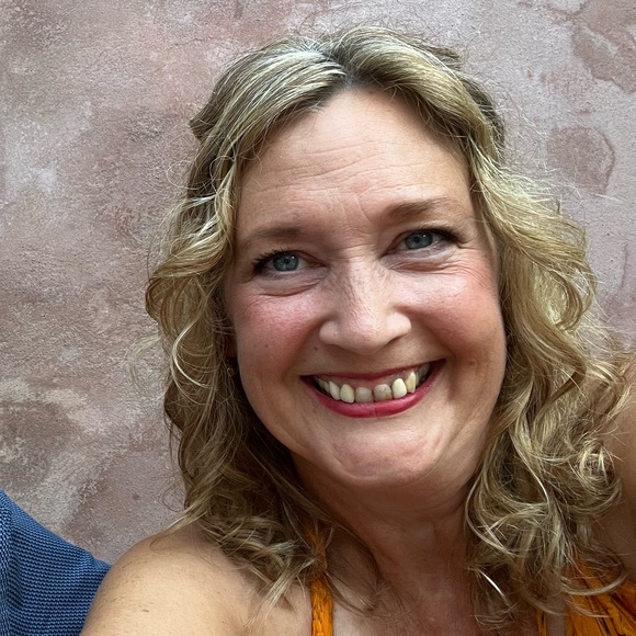 Meet your Posher, Kristy - Picture 7 of 14